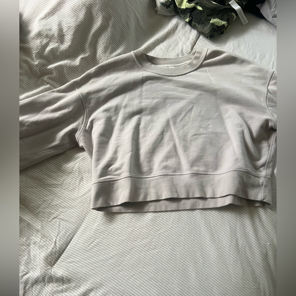 lululemon athletica Gray Cropped Sweatshirt